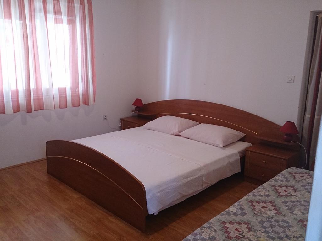 Apartments Valentino Supetarska Draga Kamer foto